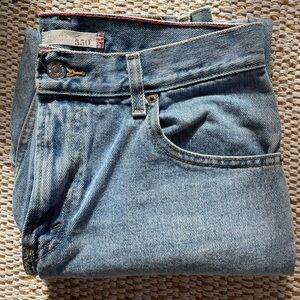 Amazing vintage blue jean Levi 550's in perfect condition!